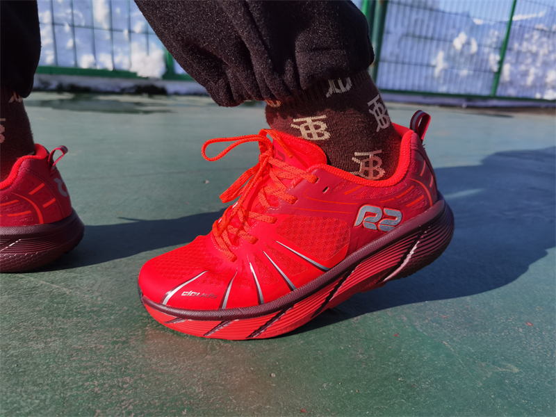 跑步鞋r2云跑鞋,r2云跑新款缓震跑鞋