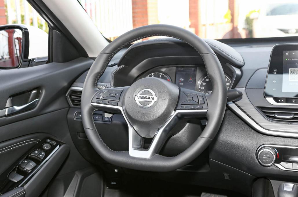 20款天籁转向时异响,老款天籁2.5排量皮带异响怎么解决