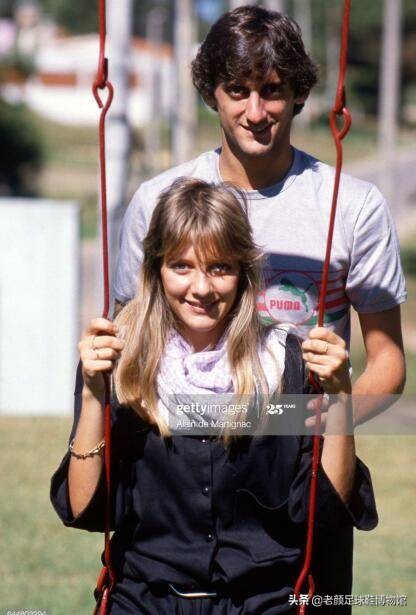 马赛回旋是马拉多纳发明的吗,1998年世界杯齐达内马赛回旋