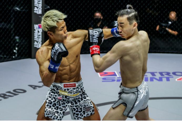 马嘉文vs王文峰,中日搏击对抗赛失控现场