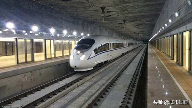 世界最大地下铁路站内景壮观,亚洲最大地铁站耗资多少钱