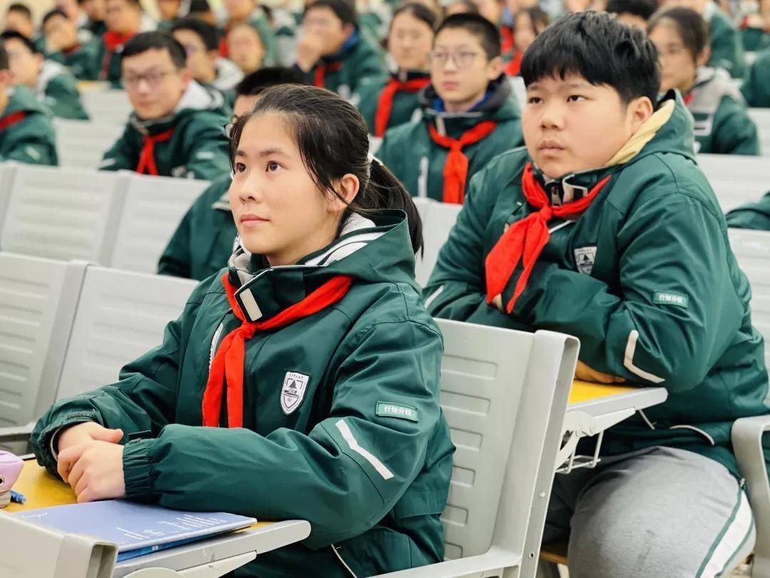 “光”的神秘世界！在南京这所学校，与科学家一同探寻