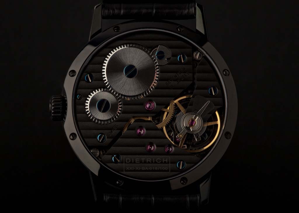 买二手表怎么去鉴定呢,买二手表怎么看表是否有翻新