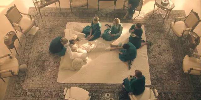 杨丽萍、陈数等女星热议:女性是不是用来生育的工具