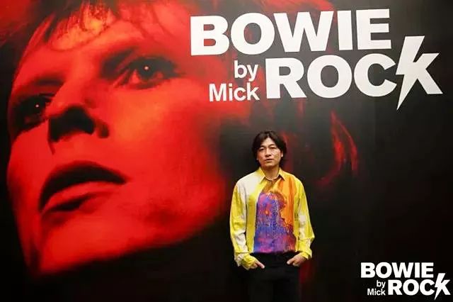 摇滚、坎普、Kaws：狂野又优雅的七月看展指南