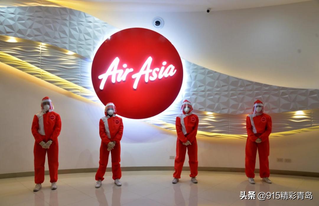 亚航新式空乘制服,亚航空乘新制服