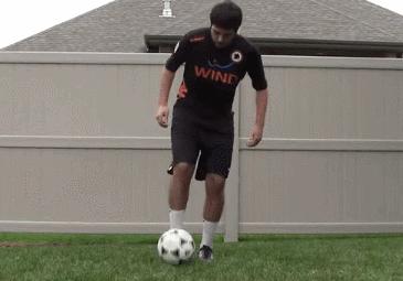 6-12岁足球训练教程颠球,小学生足球颠球的技巧和方法