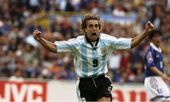 足坛上爆发力最强的两个，总是能够有一些优秀表现，让人称赞