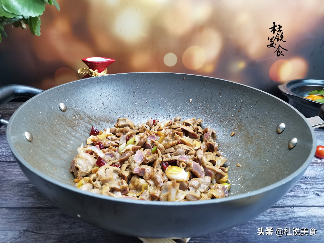 炒鸡胗如何不出汤,爆炒鸡胗的正确做法