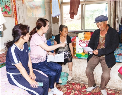 扶贫路上致敬一线驻村干部,致敬一线扶贫干部