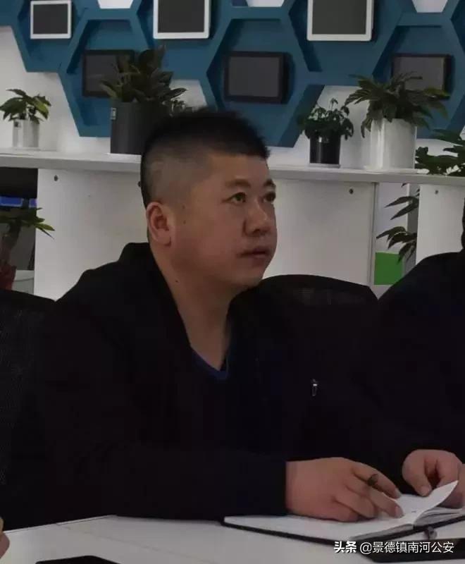 36岁民警抓捕逃犯时牺牲,36岁刑警抓捕逃犯时牺牲