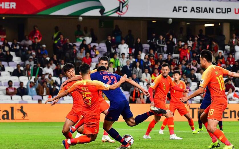 男足逆转,国足21逆转泰国各大直播间反应