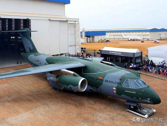 巴西运输机kc-390,巴西kc390运输机和运20