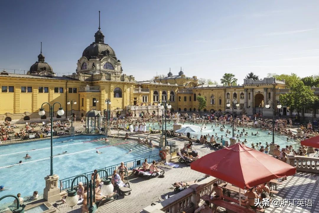 这个国出产邓文迪的前男友、不存在的热门景点，饮食堪称欧洲川菜