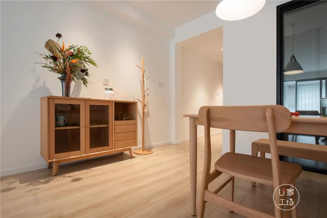 89㎡出租屋“变身”日式极简美宅,无主灯+藤编原木,玩出新花样