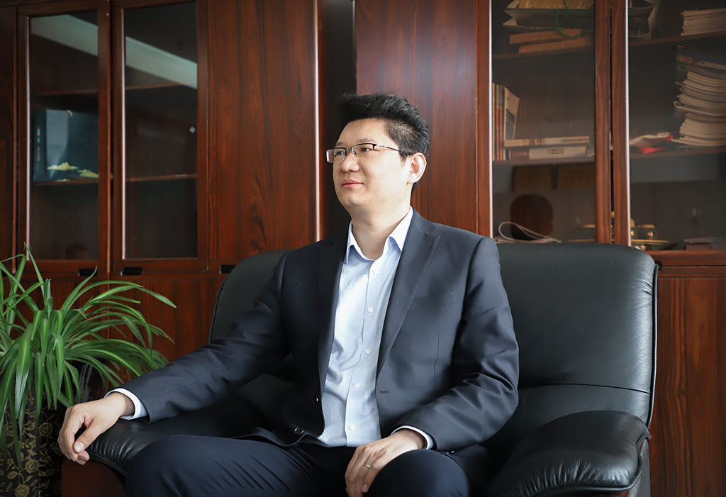 汇融庞勇：当风轻借力，一举入高空