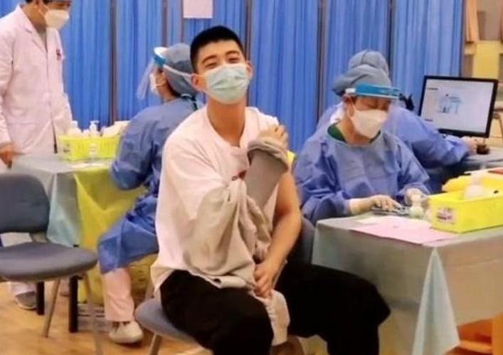北体帅哥打疫苗,北体男生打疫苗