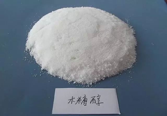 铲屎官涂完护手霜后摸狗,竟导致爱犬木糖醇中毒,细节处见真爱