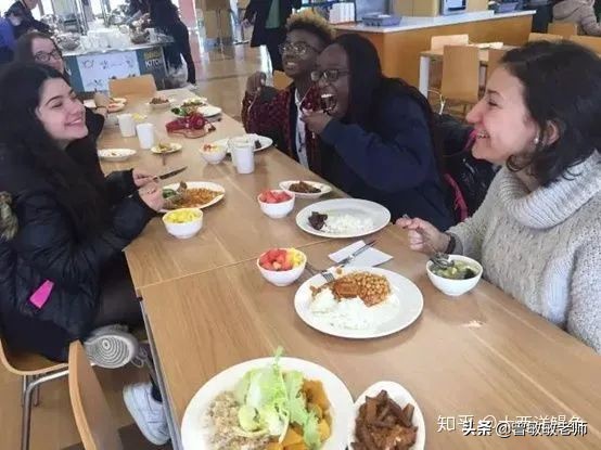 曼德拉曾任主席，这所被哈佛追捧的“藤校黑马”高中有多神奇？