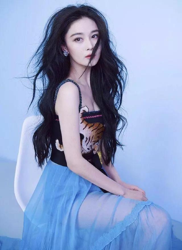 杨幂明星颜值排名,杨幂身材排名前十