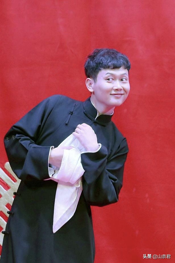 孟鹤堂以及其他德云社成员 (孟鹤堂去德云社之前的简历)