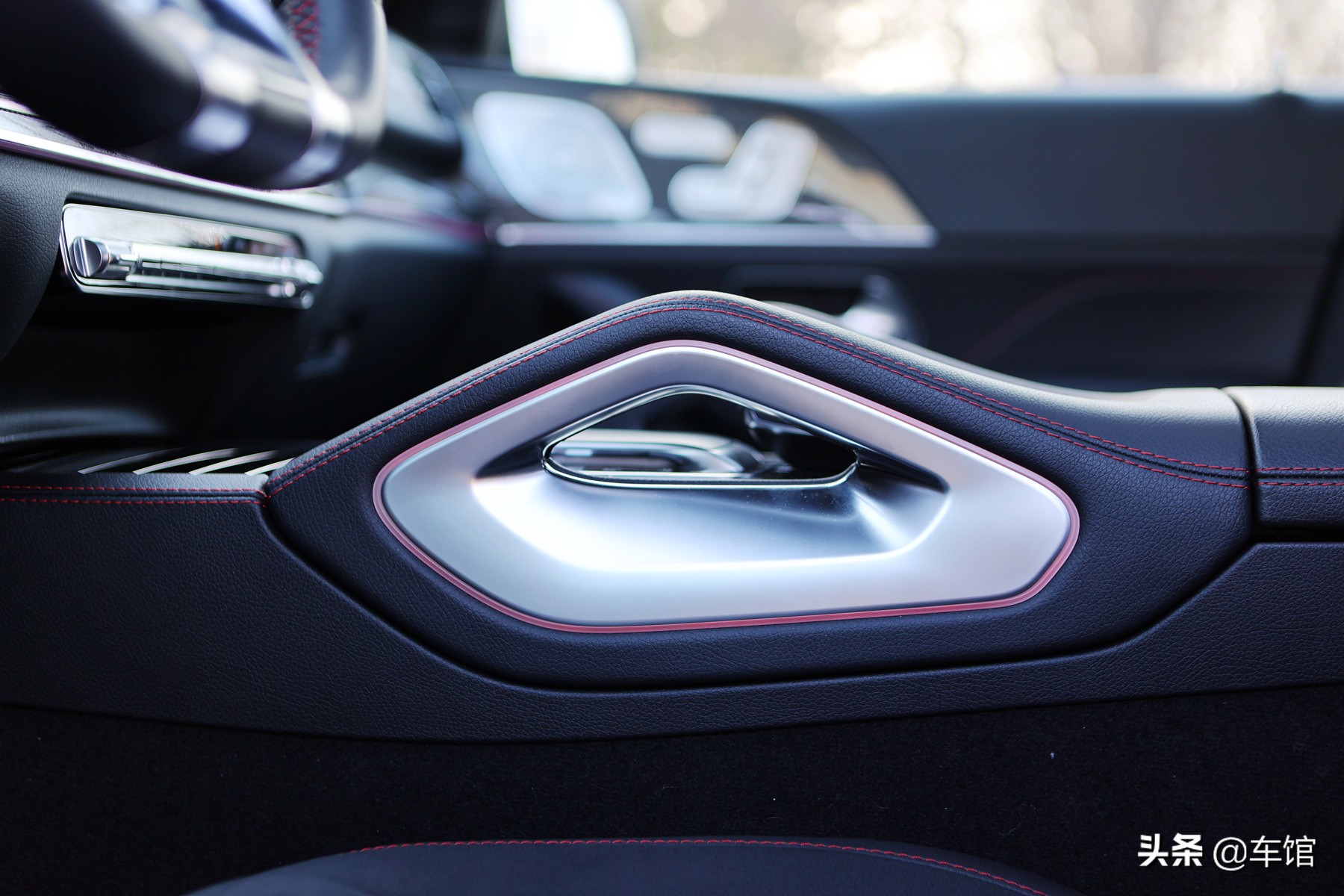 奔驰gle53amg2023款,去提一台奔驰gle53amg是什么体验