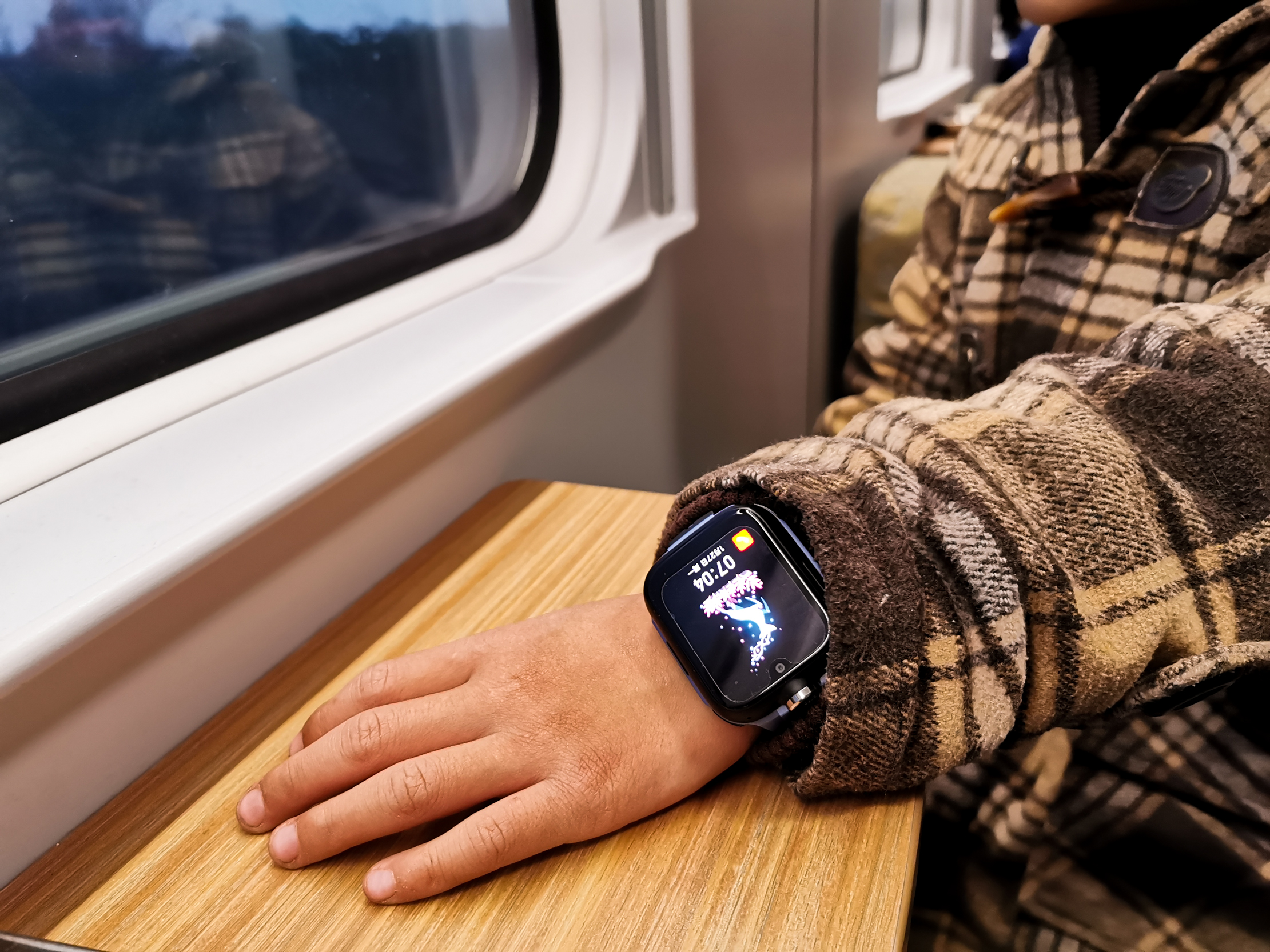 送给孩子的开学礼物，小寻MAXPro智能学习版儿童手表