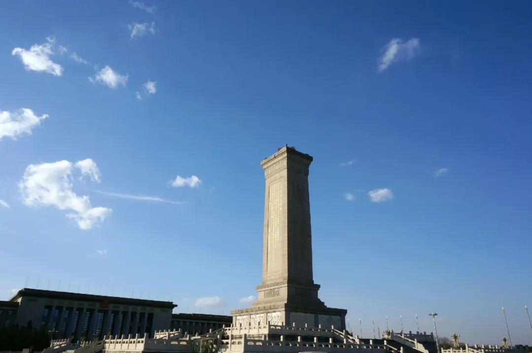 赞美祖国国庆诗词,喜迎国庆赞美祖国的现代诗