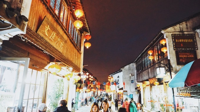 杭州西湖乌镇苏州南京上海攻略,天青色等烟雨乌镇旅游