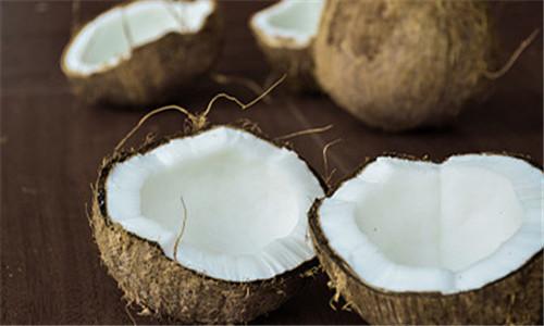 椰树牌椰汁爆火体现的健康美,椰树椰汁被指虚假低俗宣传