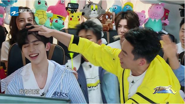 奔跑吧女嘉宾和杨颖同框,奔跑吧杨颖路人视角