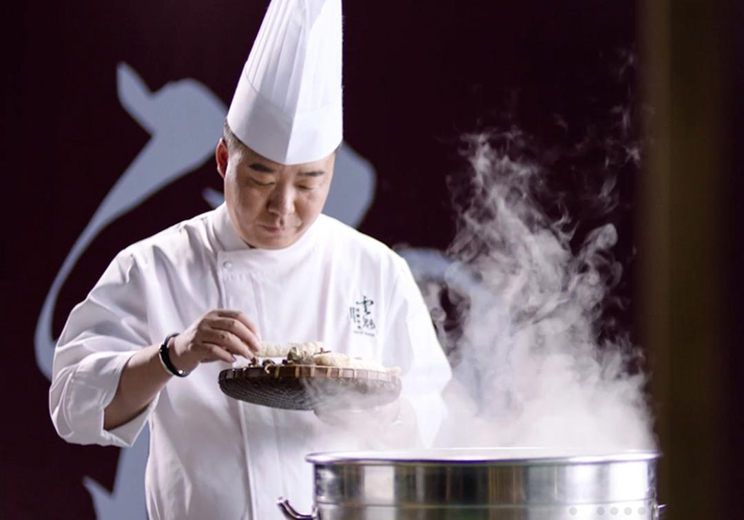 昆明老街附近哪家过桥米线好吃,昆明过桥米线百年老店哪家最正宗