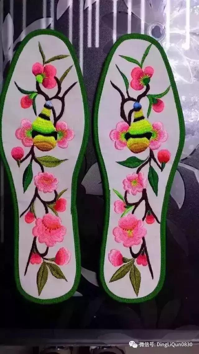 鞋垫上的刺绣艺术欣赏,鞋垫刺绣怎么刺绣熊猫嘴巴