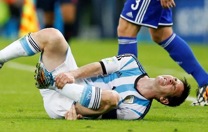 双语文章：献给每一个热爱梅西，热爱足球的人