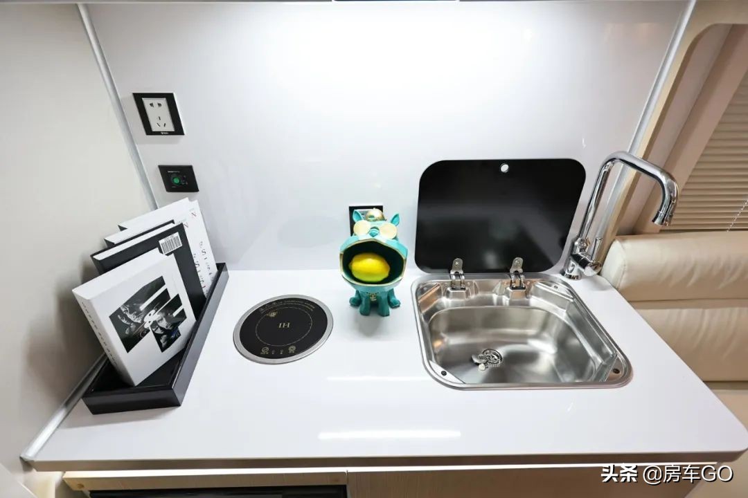 奇瑞瑞弗房车v800c多少钱,奇瑞20万以下房车报价大全