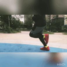 柱子七彩早餐,r2lsd赤道跑鞋支撑性如何