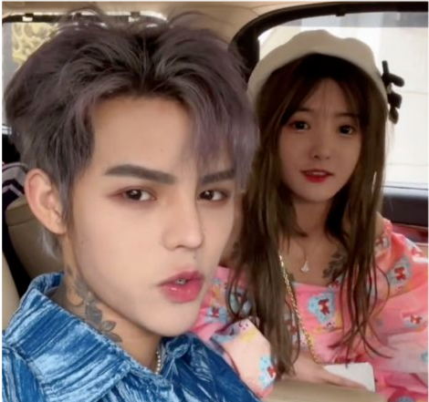 殷世航长隆偶遇小学生,路人视角殷世航跟小朋友