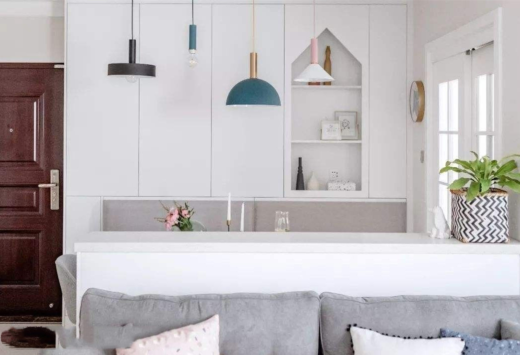 沙发背景墙太窄了加什么隔断,沙发背景墙局部凸出沙发靠不了墙