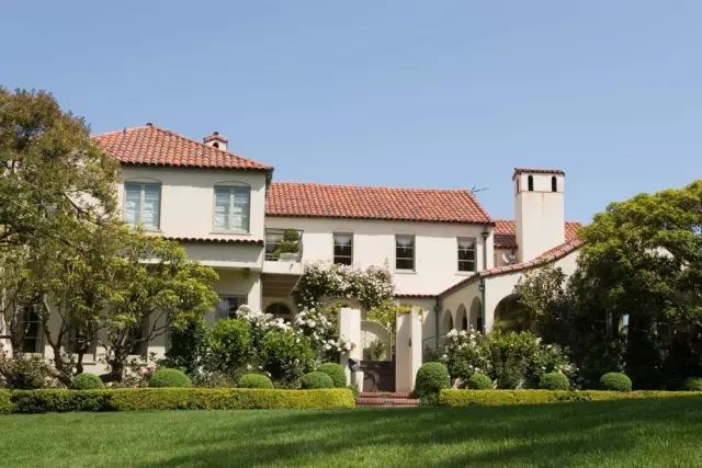 花园草坪如何打理,花园草地打理