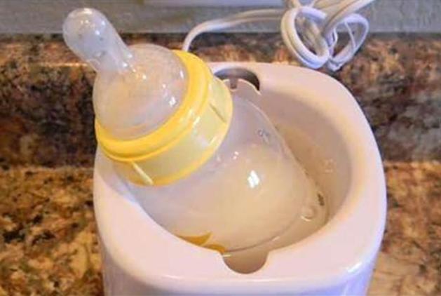 孩子喝奶老是剩点是什么原因,宝宝喝奶老剩最后一点