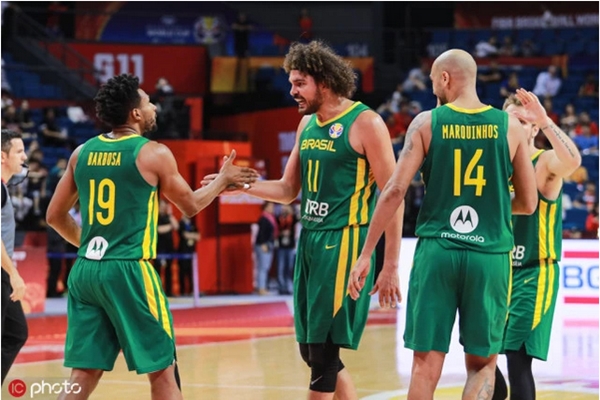 世界杯颁奖仪式看台女球迷,2022世界杯老将们的集体谢幕