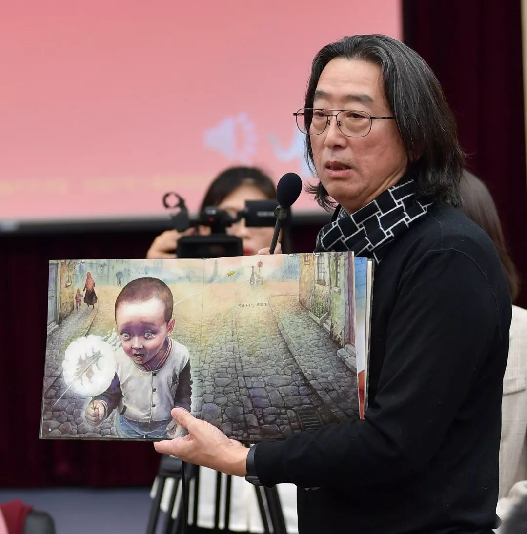 中少阳光图书馆《一颗*弹子**的飞行》获2019年陈伯吹国际儿童文学奖