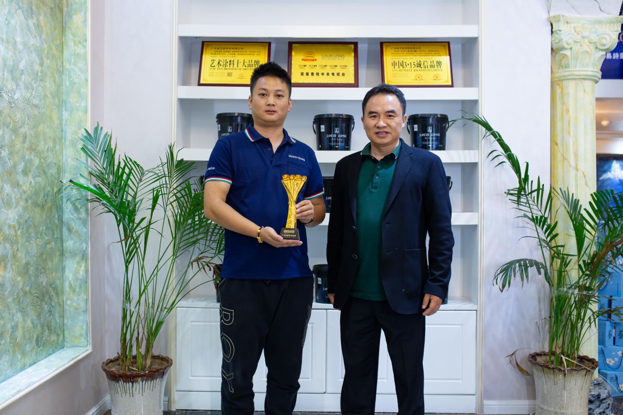 路易诗兰西昌代理商陈旺：呼应消费者需求积极扩张门店