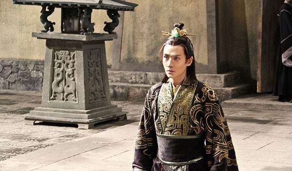 历史上芈月是秦始皇的什么,历史上的芈月称朕