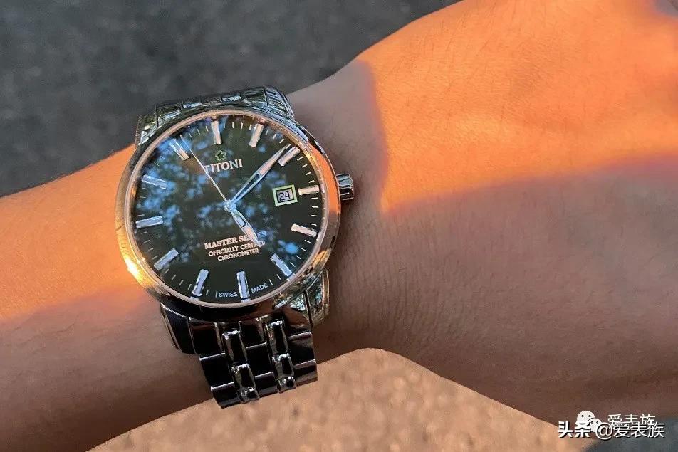 梅花表绿盘手表,梅花表最新款机芯怎么样