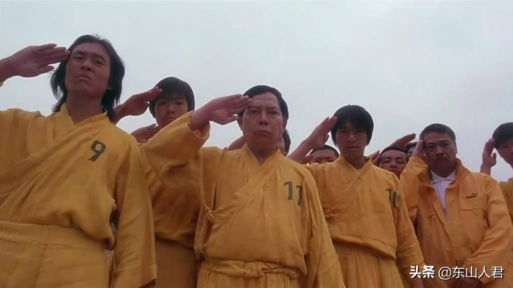 赵薇帮周星驰剃光头,赵薇少林足球剃头了吗