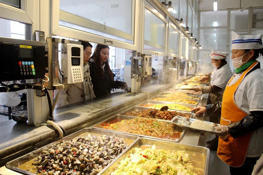 杩樺湪鐐瑰鍗栧悧,鍥涘窛鍦伴亾鍐掕彍澶栧崠