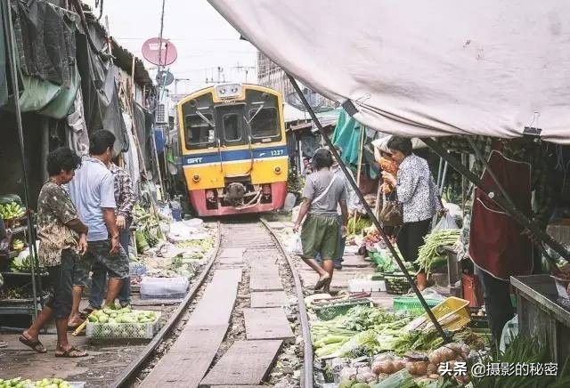 ps曲线上的文字,ps怎么用曲线调整图片部分亮度