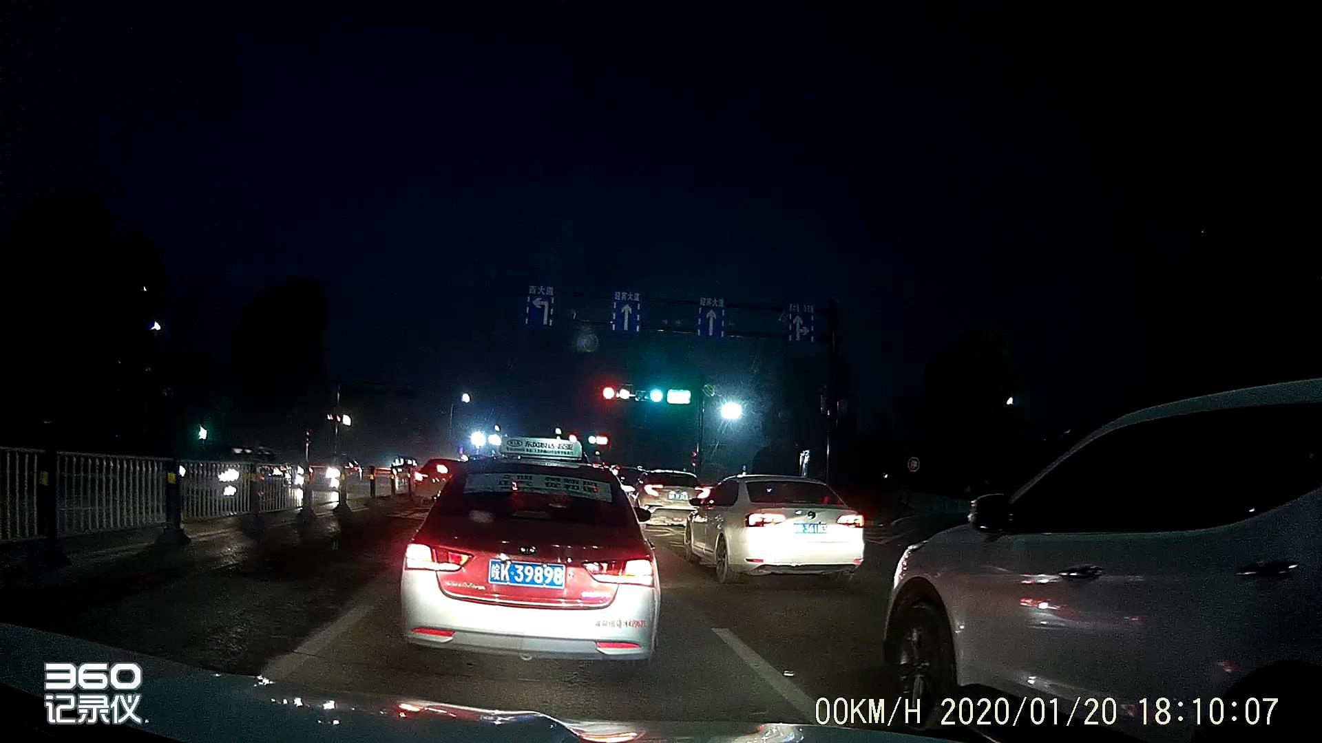 360行车记录仪g300pro对比g3003k测评,360行车记录仪j501p和g300哪个好