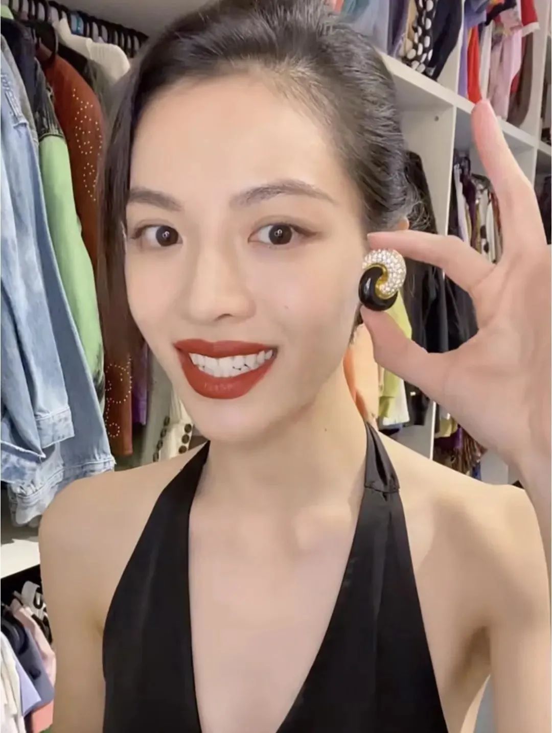 钟楚曦耳环高清图片,钟楚曦耳饰特辑